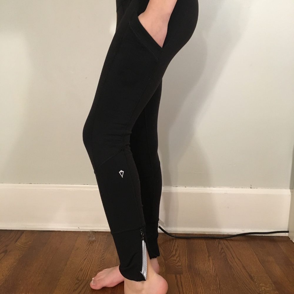 ivivva lululemon, pocket, black, size 10
